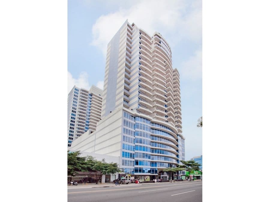 Apartment at Torres de Paseo Colón