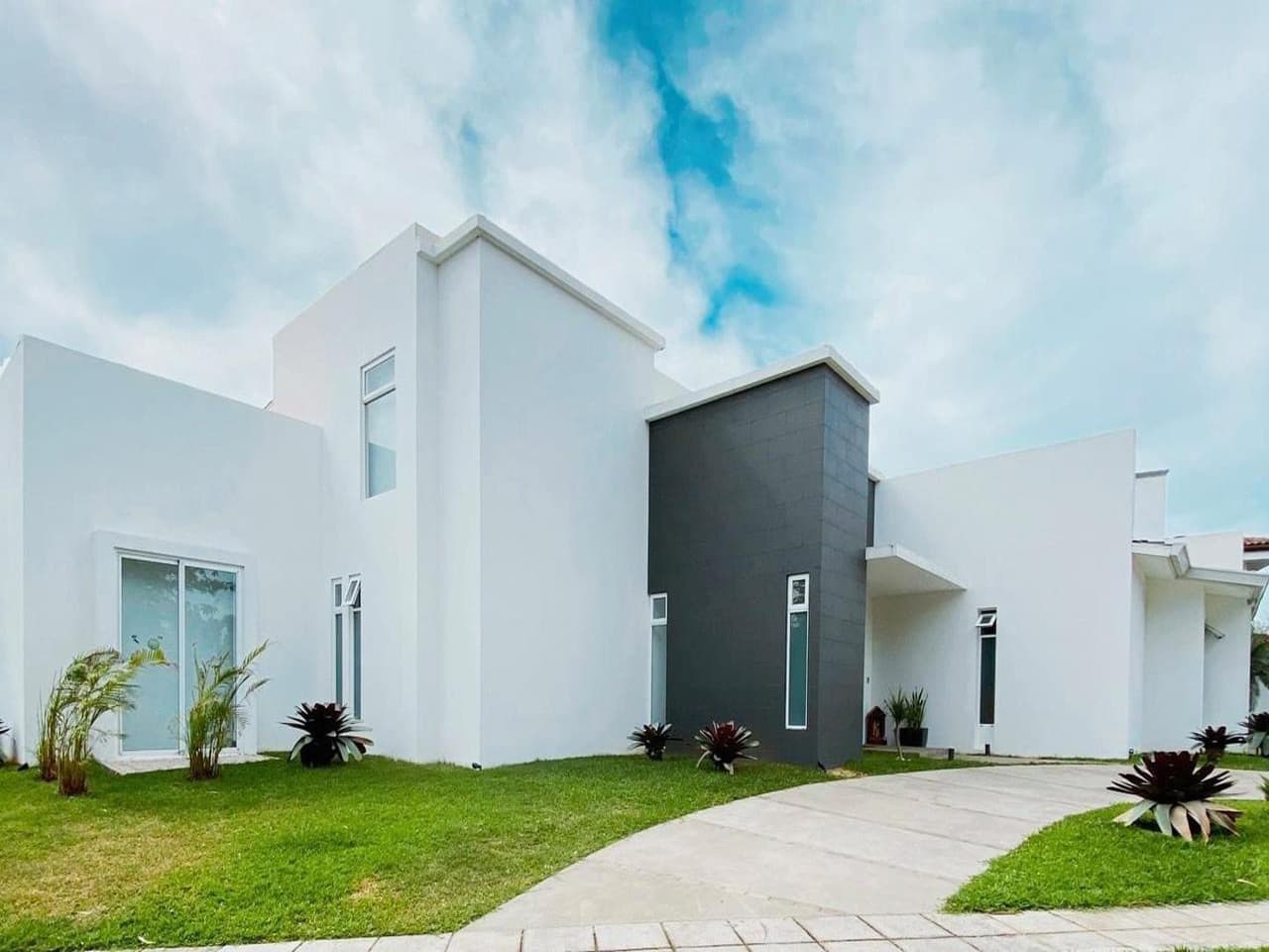 Property at Lindora