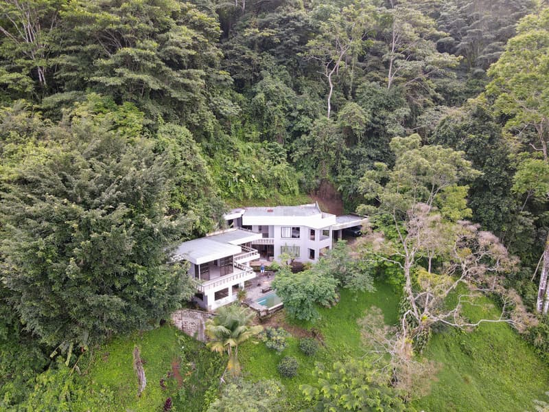 Property at Barú