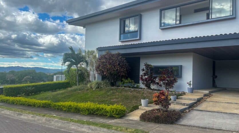 Casa en Hacienda Espavel