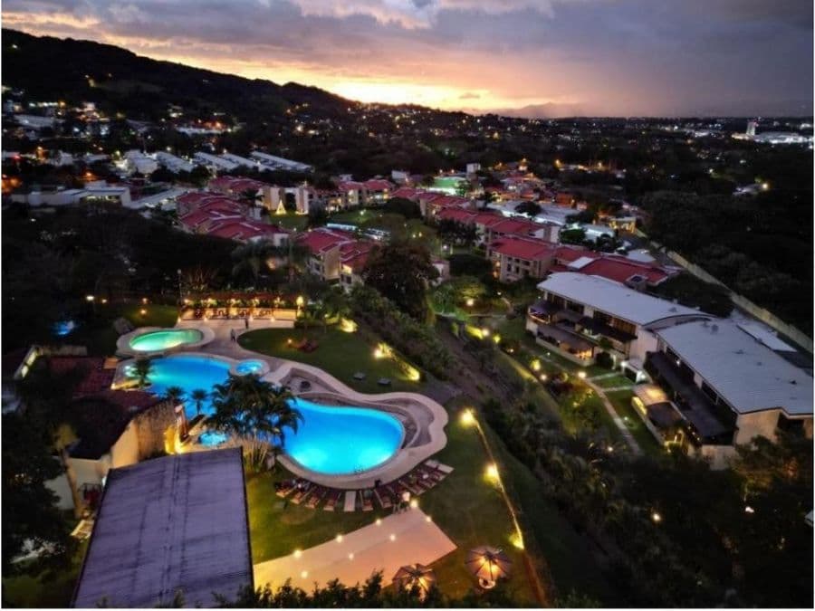 Apartment at Avalon Country Club