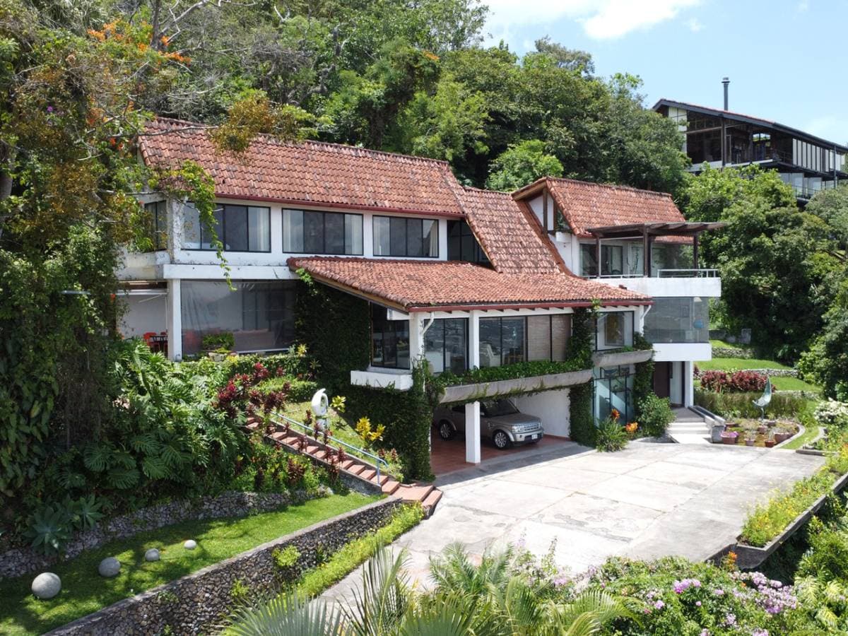 Casa en Piedades