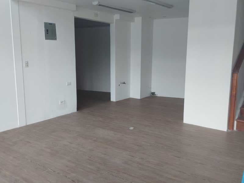 Commercial at Escazú
