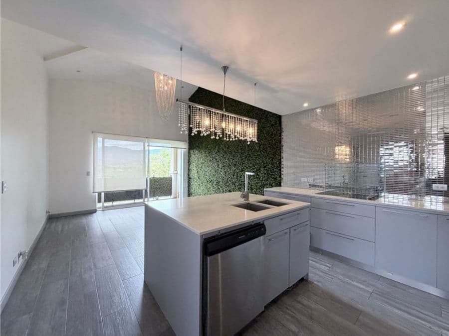 Propiedad en Curridabat