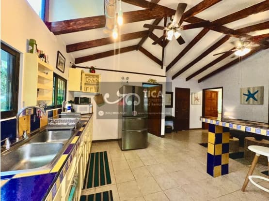 Casa en Esterillos