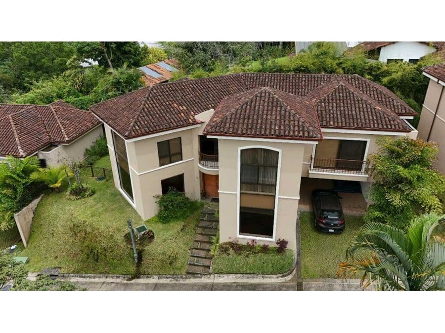 Casa en Condominio Los Pinos