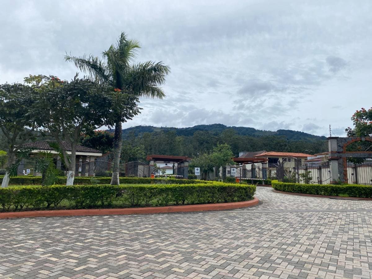 Propiedad en Condominio La Hacienda