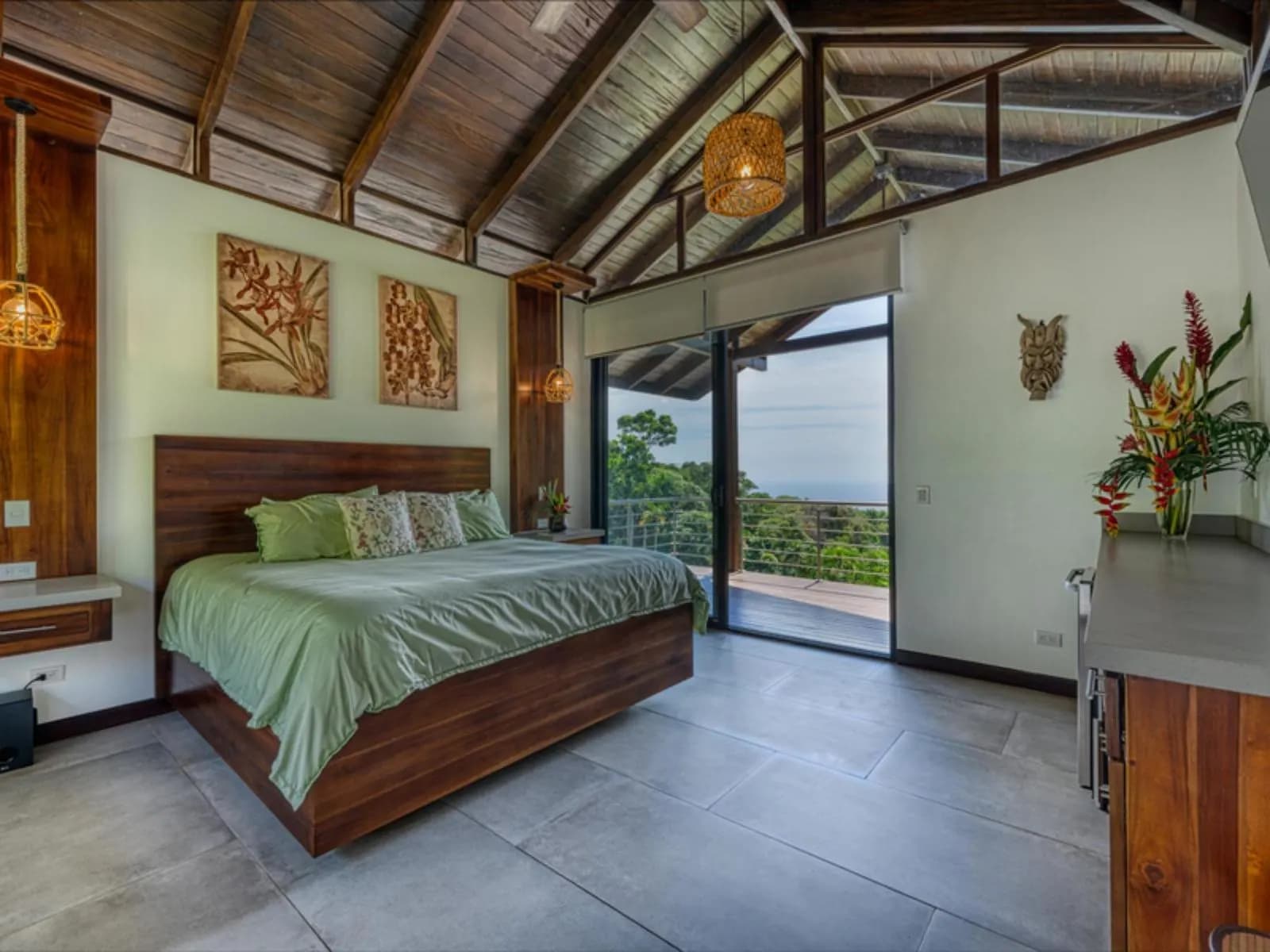 Property at Desamparados