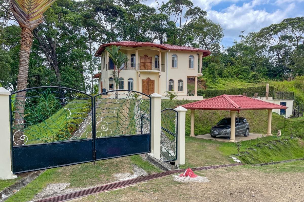 Casa en Ojochal