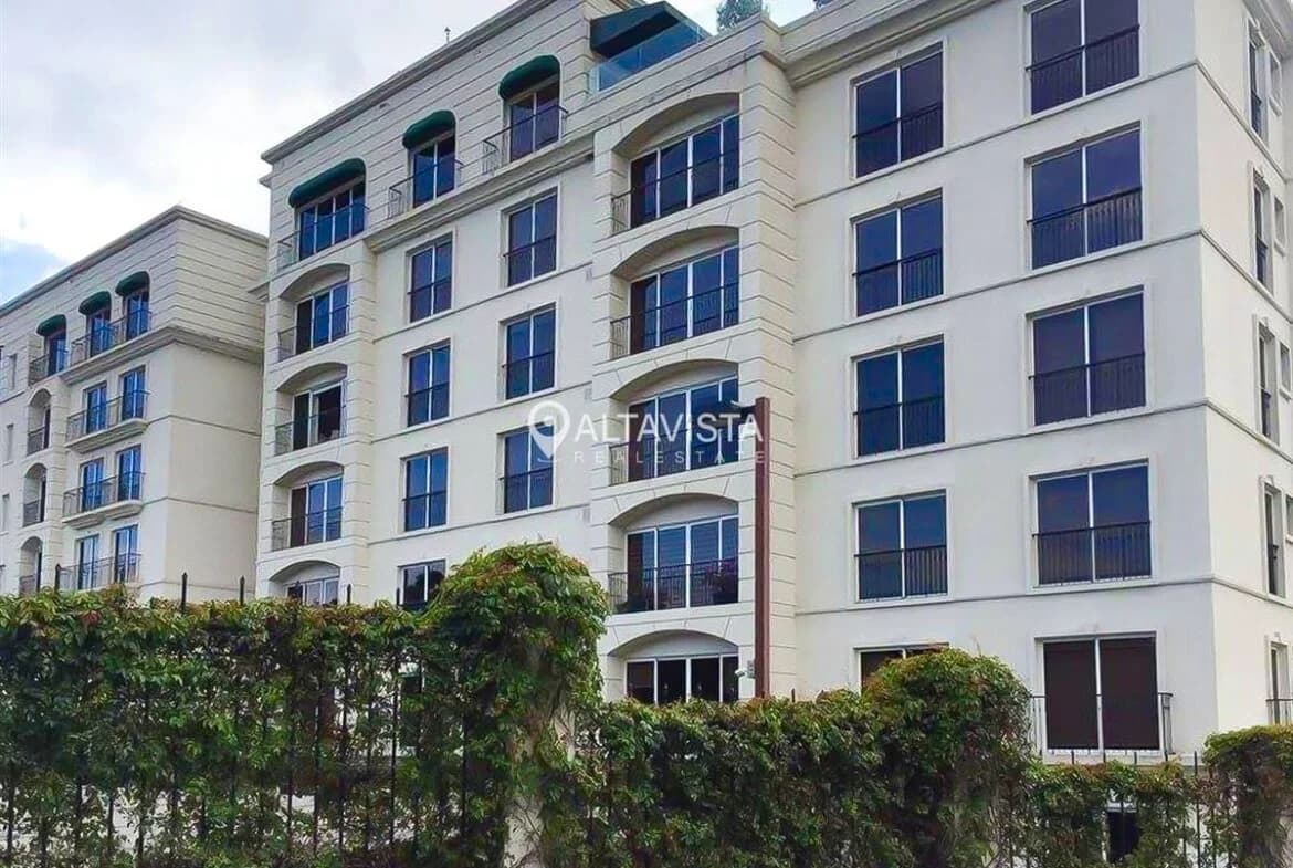 Apartamento en Condominio Monte Real