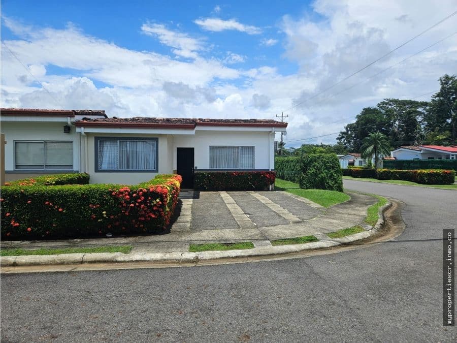 Casa en Parrita