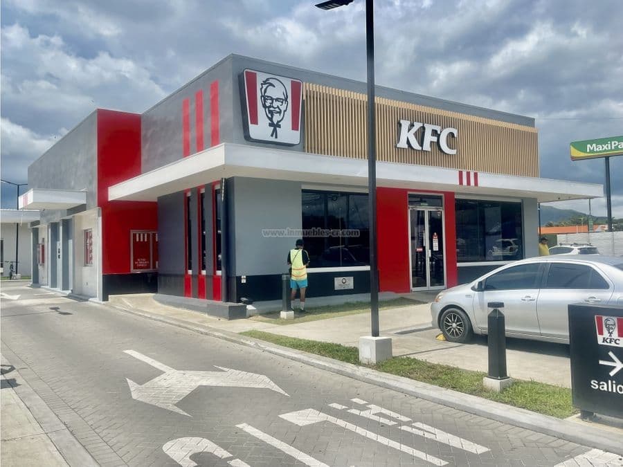 Comercial en El Roble