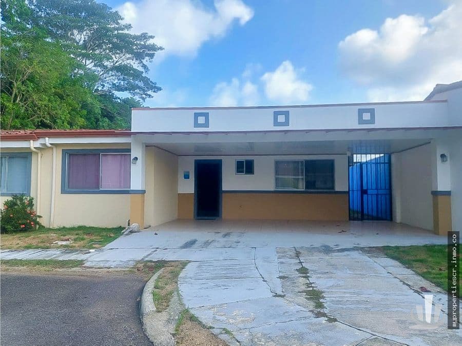 Casa en Parrita