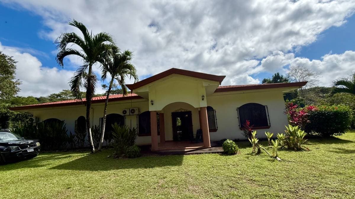 House at Playa Hermosa