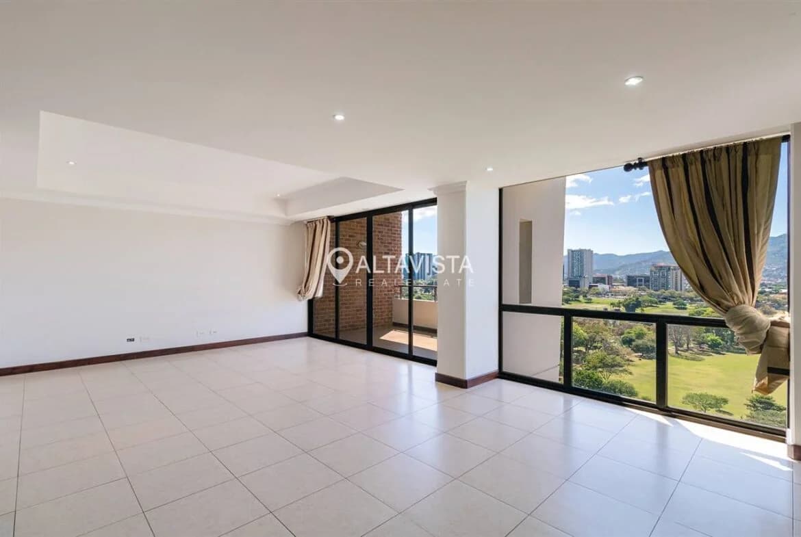 Apartment at Torres del Parque