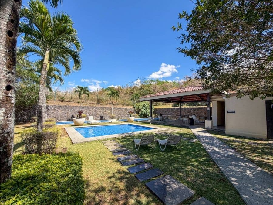 Apartamento en Condominio Del Rio