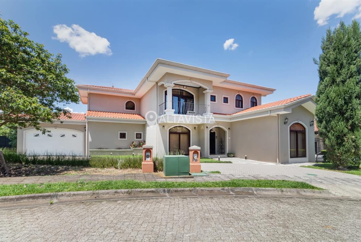 Casa en Condominio Roble Sabana