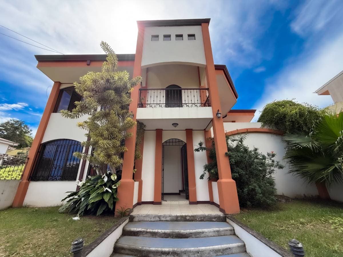 Casa en Residencial Altamonte