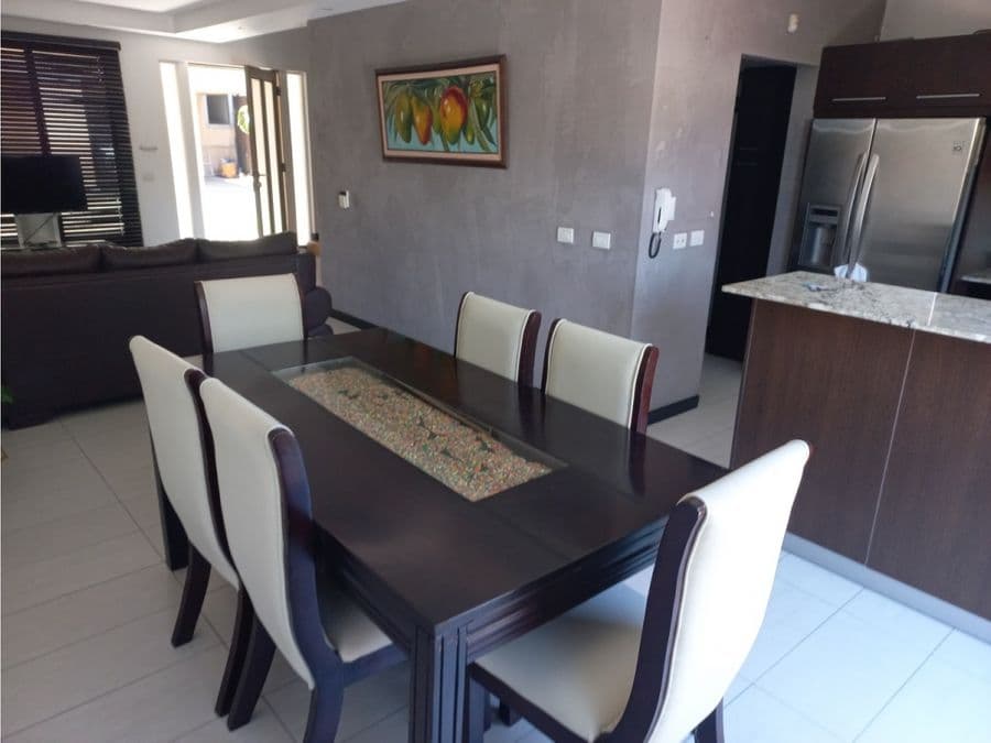 Casa en Condominio Río Oro