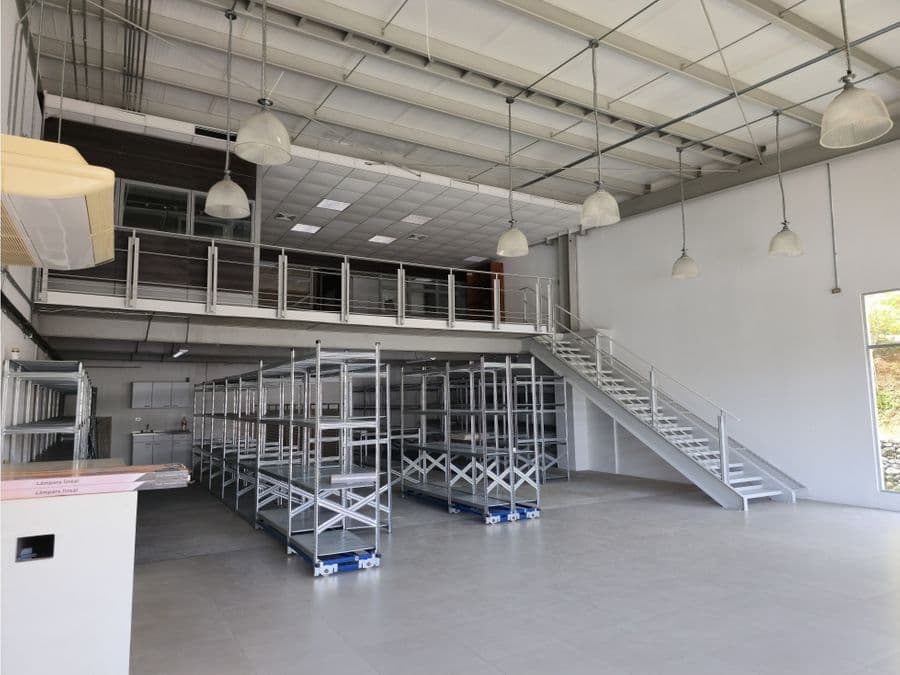 Commercial at San Rafael