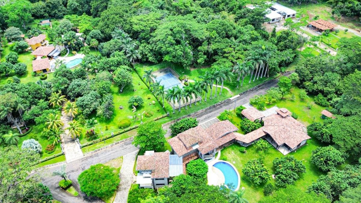 Propiedad en Orotina