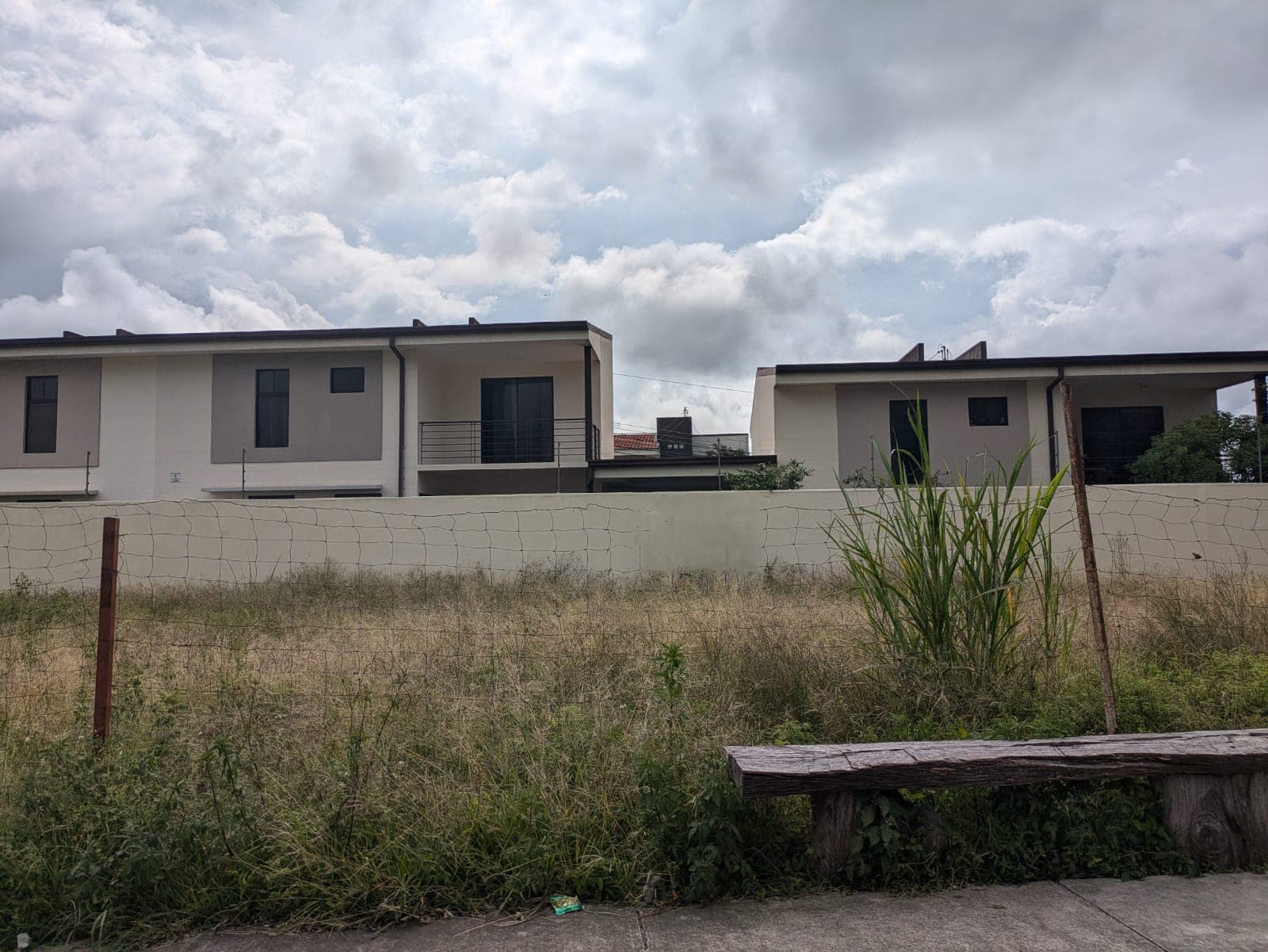 Land at La Trinidad