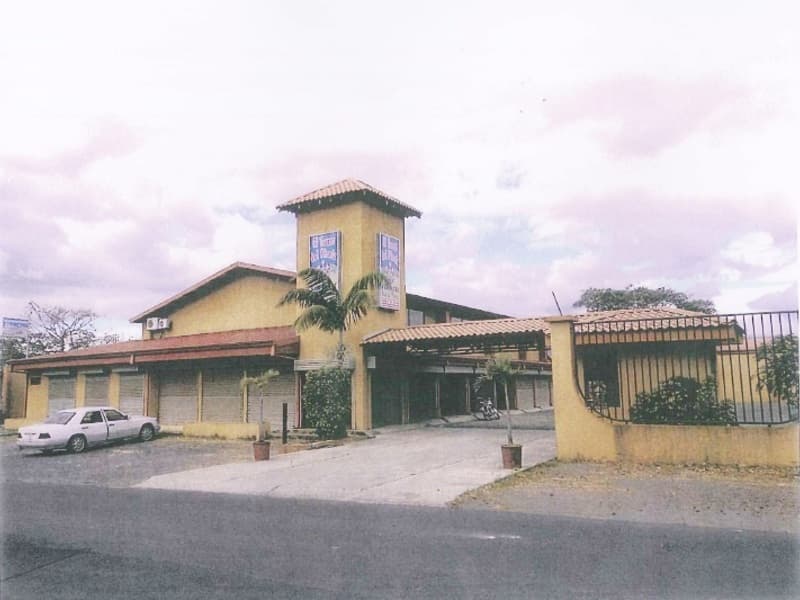 Commercial at Santa Ana