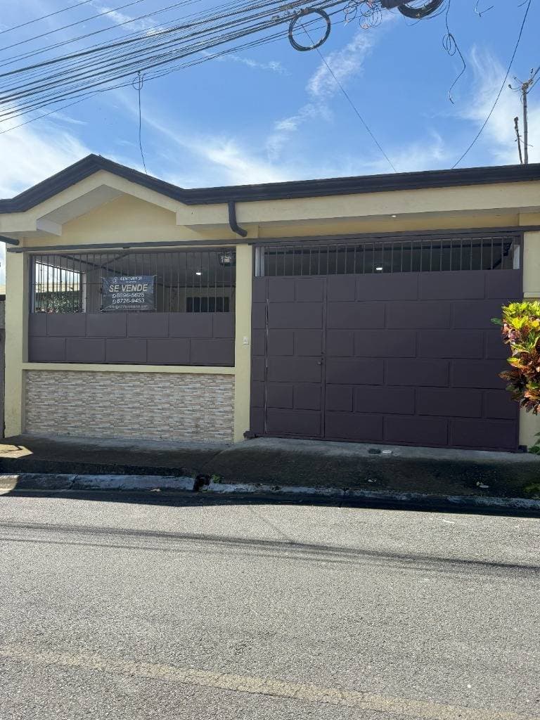 House at Turrialba
