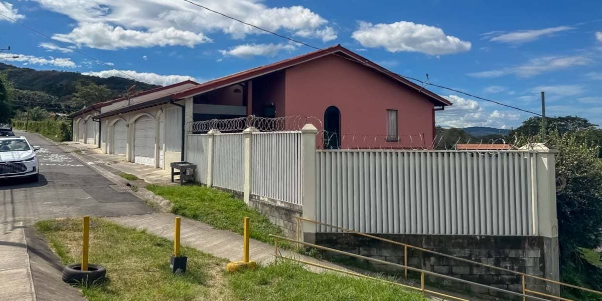 Casa en Piedades