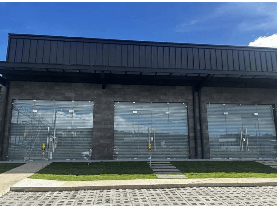 Comercial en Tres Ríos