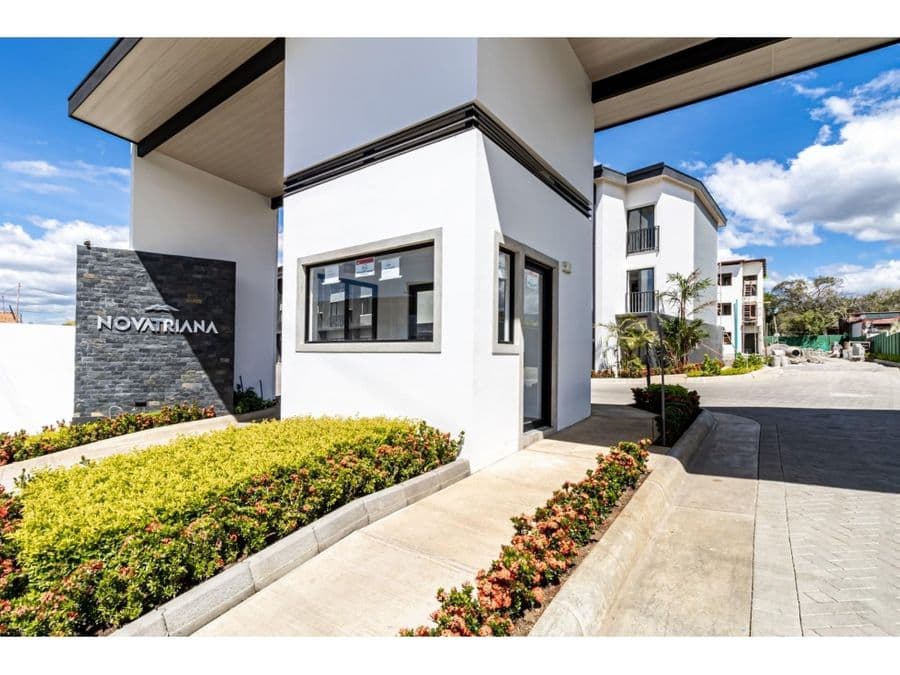 Apartamento en Condominio Novatriana