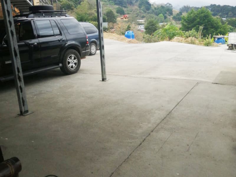 Comercial en Desamparados