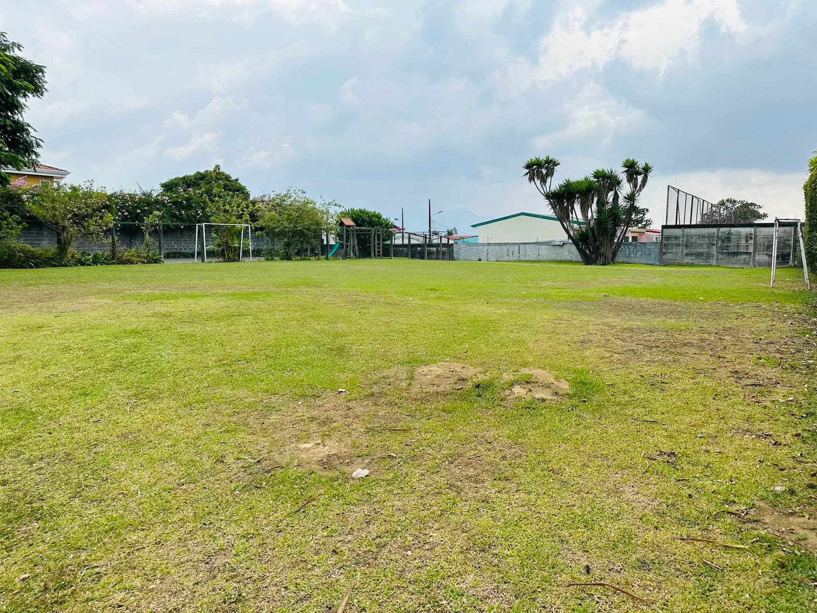 Terreno en Condominio Prados del Este