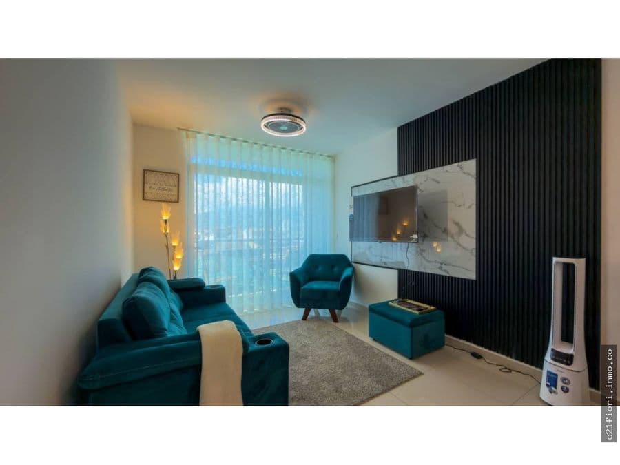 Apartamento en Cinco Esquinas