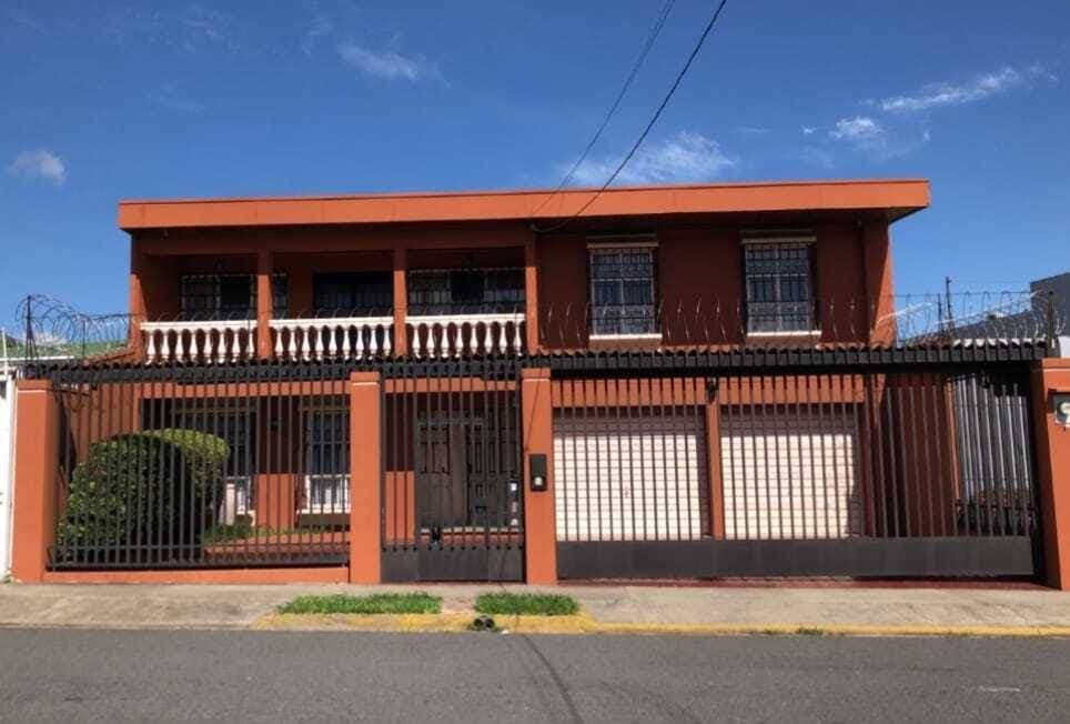 House at Pavas