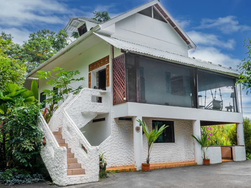 Commercial at Savegre