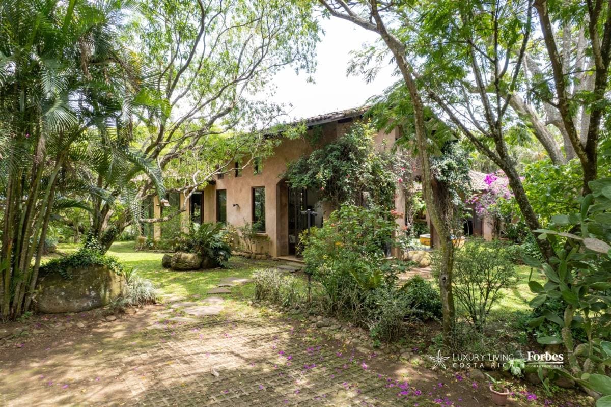 House at Condominio La Cañada