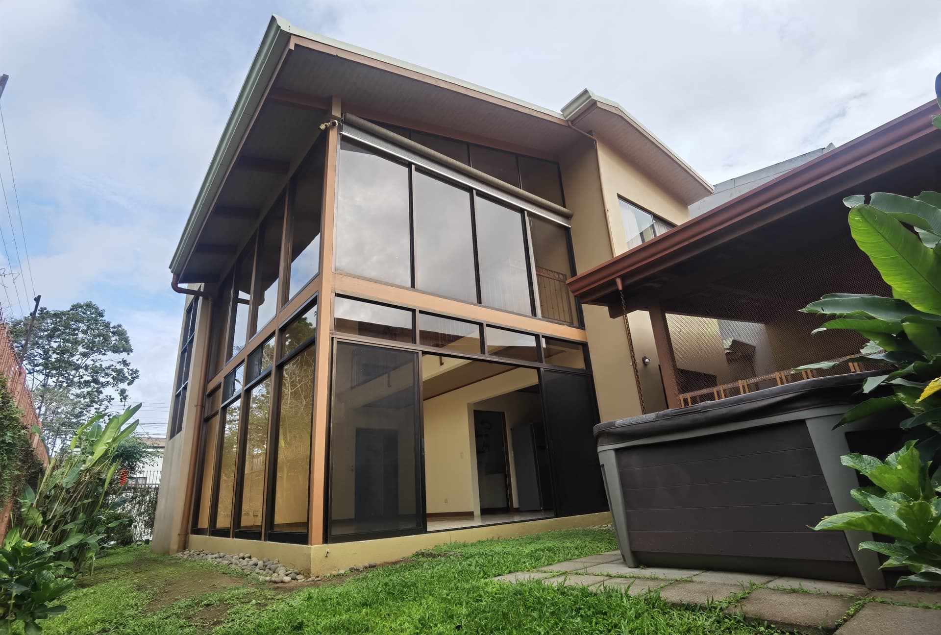 Property at Sánchez