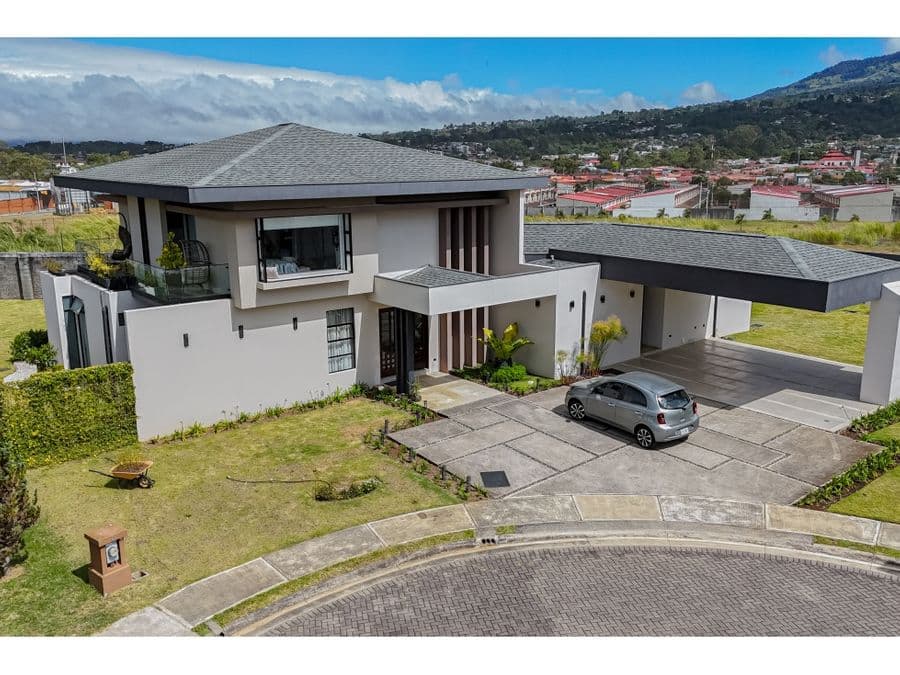 House at Condominio Residencial El Herrán