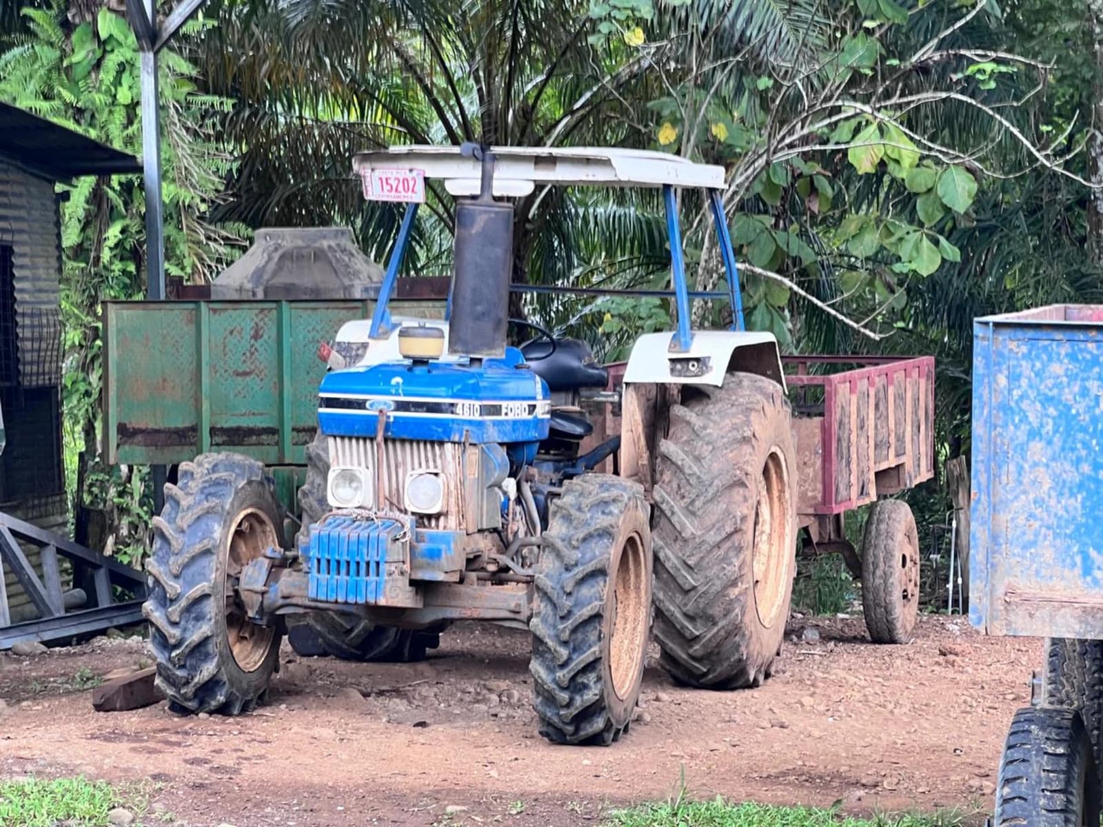 Land at Parrita