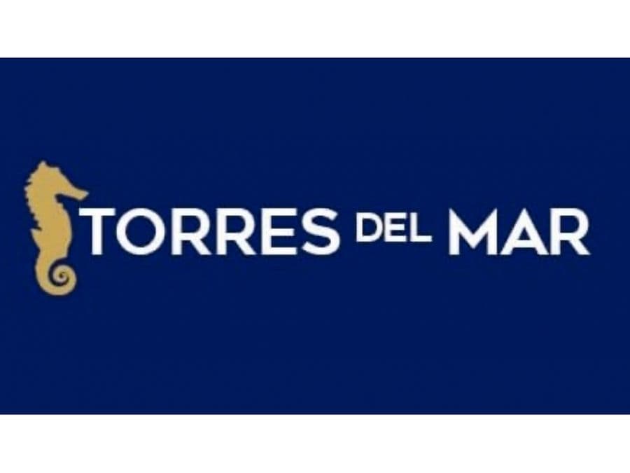 Apartamento en Condominio Torres del Mar