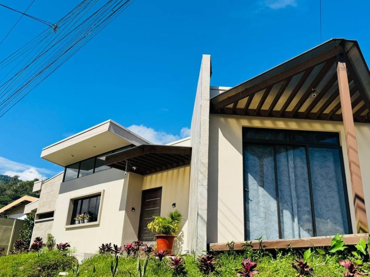 Casa en Pejibaye