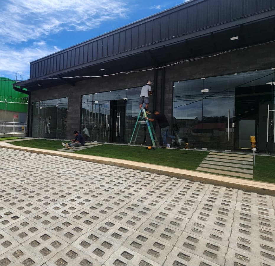 Comercial en San Diego