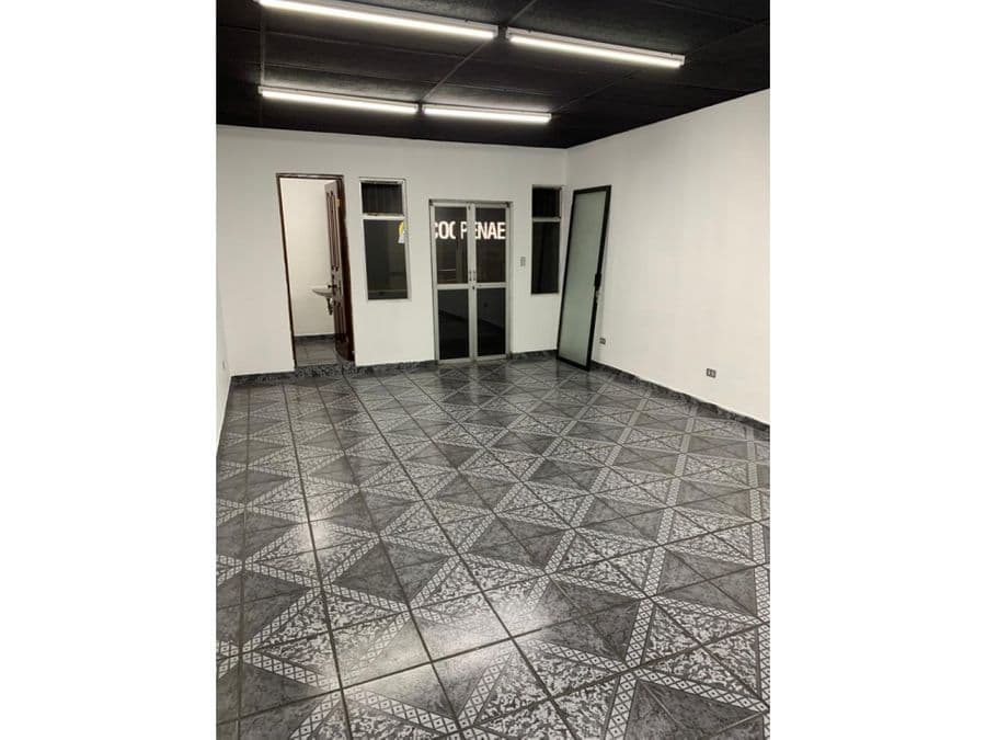 Comercial en Mata de Plátano