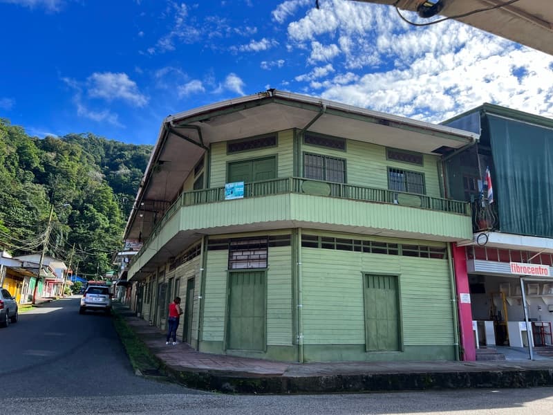 Comercial en Golfito