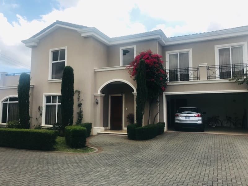 Propiedad en Curridabat