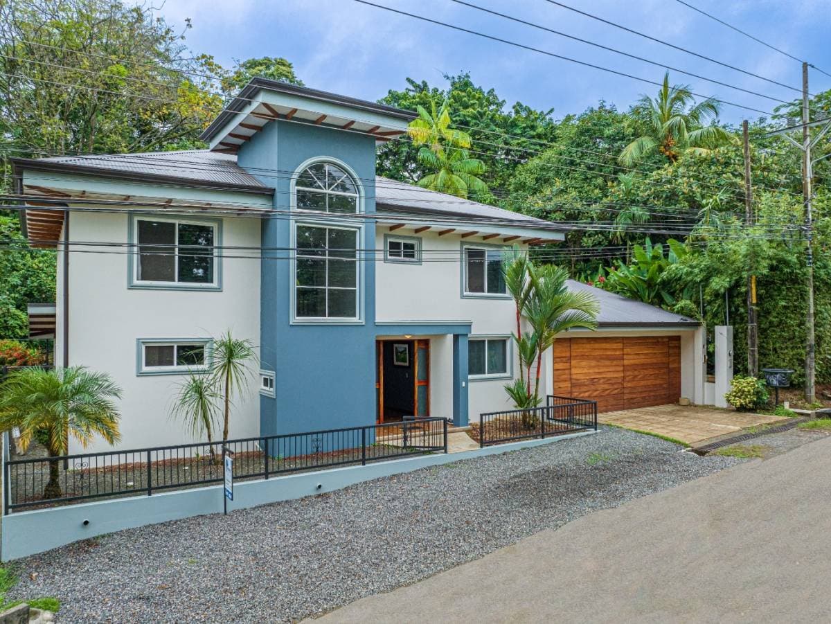 House at Uvita