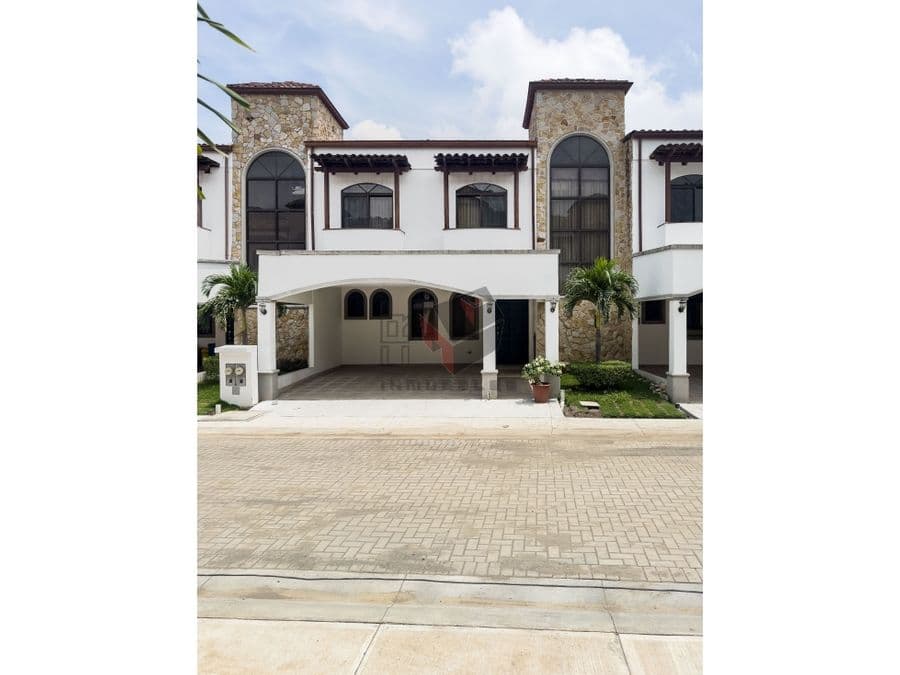 Propiedad en Santa Ana