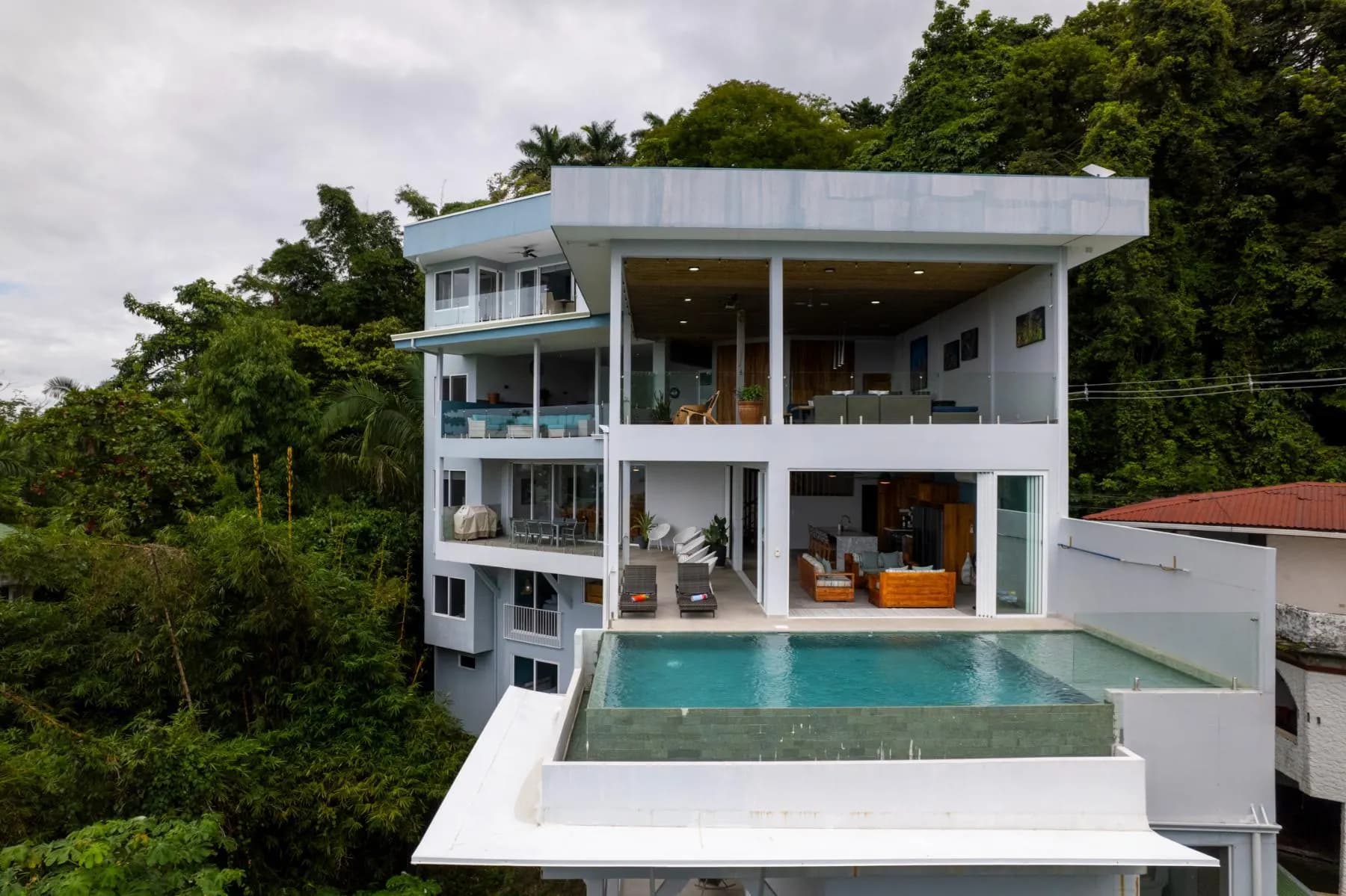 Hotel at Quepos