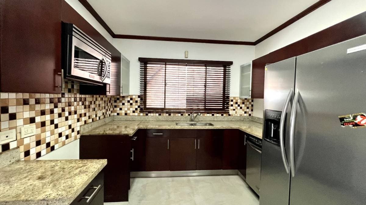 Property at Lindora
